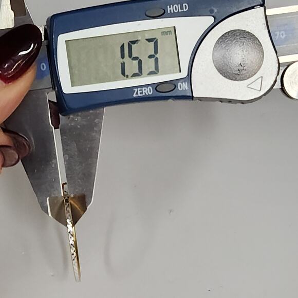 Elegant 925 Sterling Silver & Gold Tone Diamond Cut Hoop Earrings - Picture 4 of 11